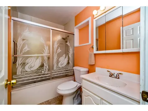 8255 S Victoria Avenue Rockaway Beach OR 97136