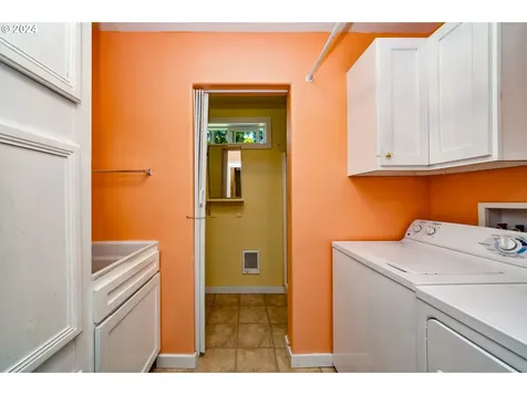 8255 S Victoria Avenue Rockaway Beach OR 97136