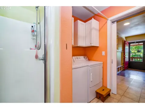 8255 S Victoria Avenue Rockaway Beach OR 97136