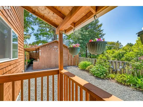 8255 S Victoria Avenue Rockaway Beach OR 97136