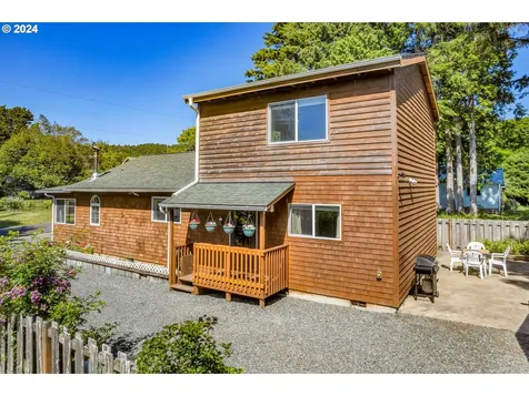 8255 S Victoria Avenue Rockaway Beach OR 97136