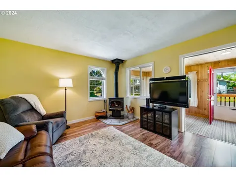 8255 S Victoria Avenue Rockaway Beach OR 97136