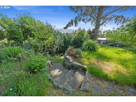 6195 Tillamook Avenue Bay City OR 97107