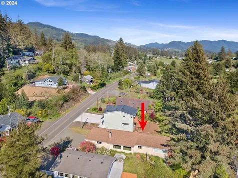 6195 Tillamook Avenue Bay City OR 97107