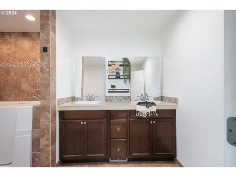 8620 Se Petticoat Hill Road Vancouver WA 98664