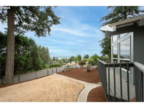 8620 Se Petticoat Hill Road Vancouver WA 98664