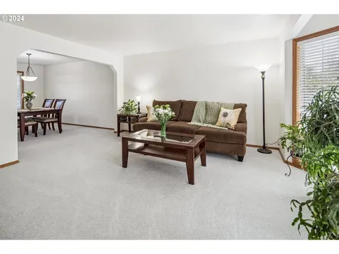 10677 SW Bannoch Street Tualatin OR 97062