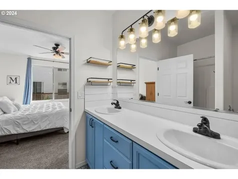 4181 SW Badger Avenue Redmond OR 97756