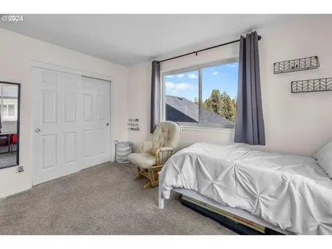 4181 SW Badger Avenue Redmond OR 97756