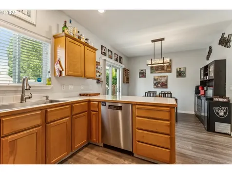 17249 SW Starbuck Lane Beaverton OR 97078