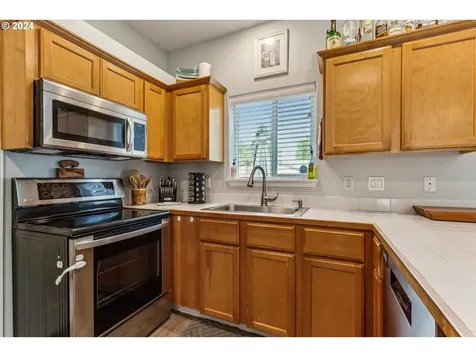 17249 SW Starbuck Lane Beaverton OR 97078