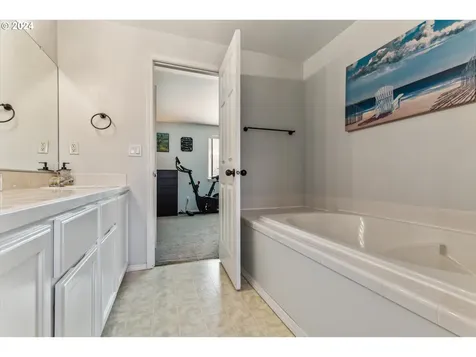 17249 SW Starbuck Lane Beaverton OR 97078