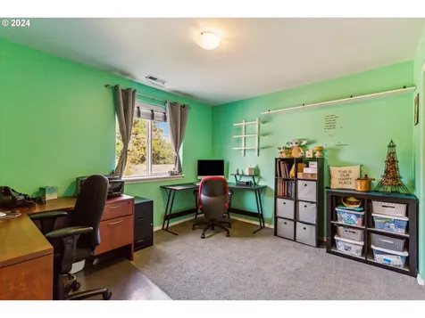 17249 SW Starbuck Lane Beaverton OR 97078