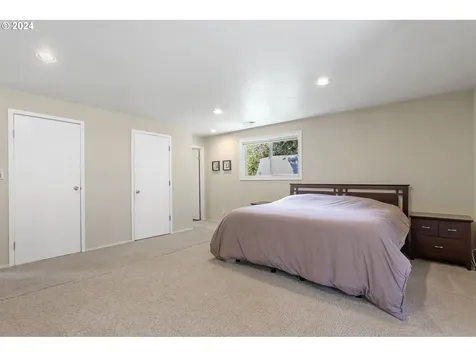 8825 Sw 82nd Avenue Portland OR 97223