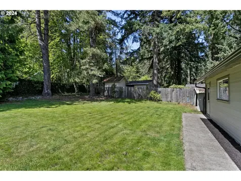 8825 Sw 82nd Avenue Portland OR 97223
