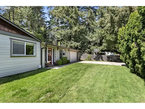 8825 Sw 82nd Avenue Portland OR 97223
