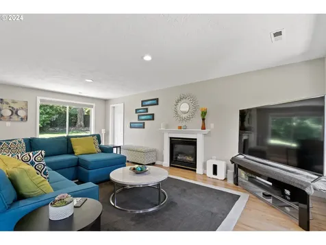 8825 Sw 82nd Avenue Portland OR 97223