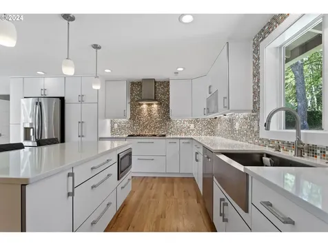 8825 Sw 82nd Avenue Portland OR 97223