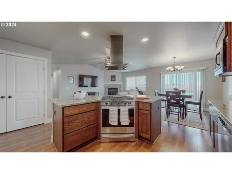 2417 NW Mountain View Court Hermiston OR 97838