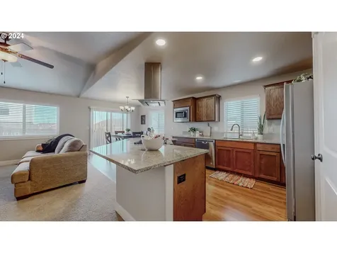 2417 NW Mountain View Court Hermiston OR 97838