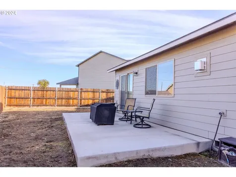 2417 NW Mountain View Court Hermiston OR 97838