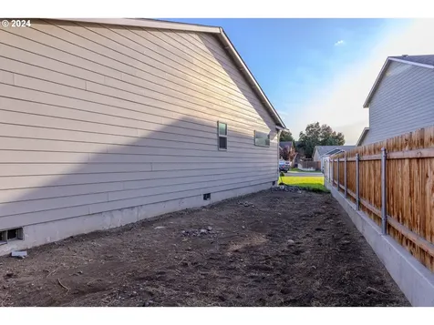 2417 NW Mountain View Court Hermiston OR 97838