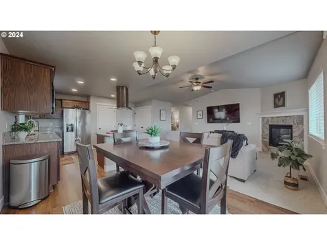 2417 NW Mountain View Court Hermiston OR 97838