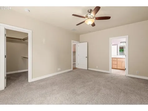 4628 Champagne Lane Eugene OR 97404