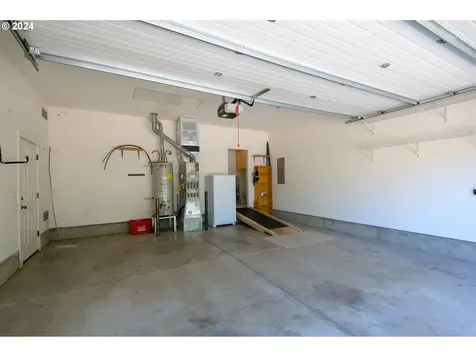 4628 Champagne Lane Eugene OR 97404