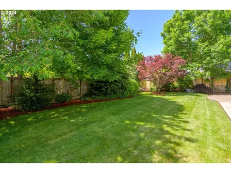 4628 Champagne Lane Eugene OR 97404