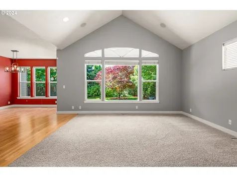 4628 Champagne Lane Eugene OR 97404