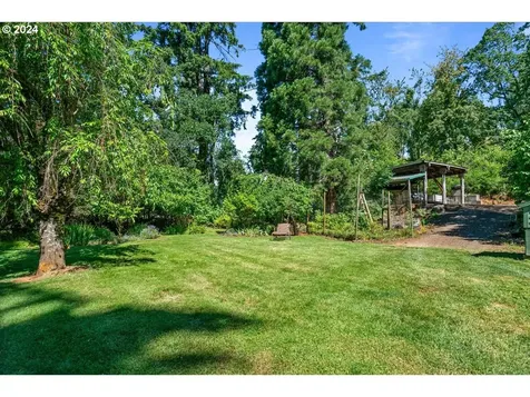10121 S Butte Creek Road Scotts Mills OR 97375