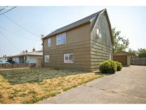 279 S 35th Street Springfield OR 97478