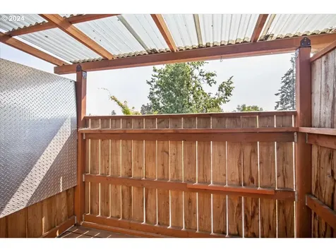 279 S 35th Street Springfield OR 97478