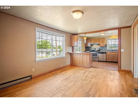 279 S 35th Street Springfield OR 97478