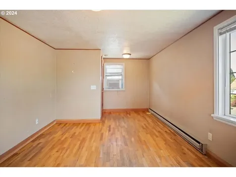 279 S 35th Street Springfield OR 97478