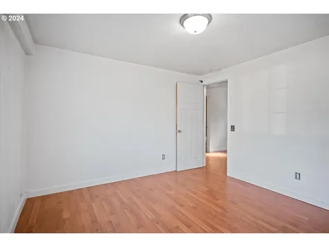 279 S 35th Street Springfield OR 97478