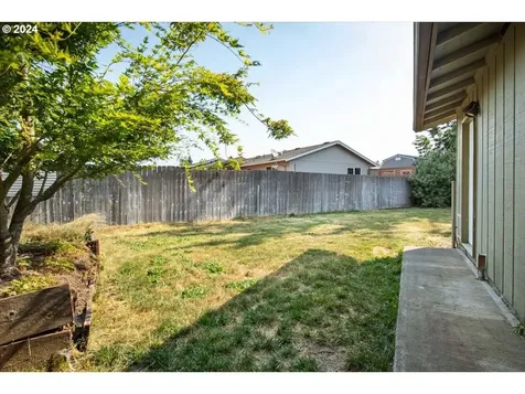 279 S 35th Street Springfield OR 97478