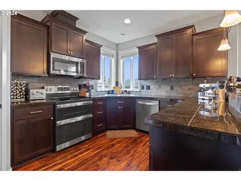 1465 Ne Gardiner Drive Estacada OR 97023