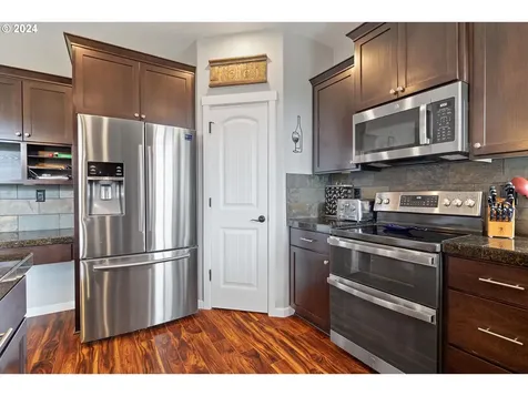 1465 Ne Gardiner Drive Estacada OR 97023