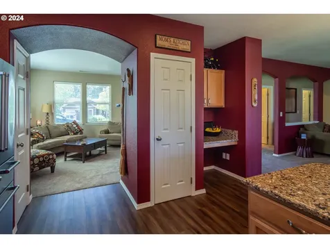 754 Callahan Drive Roseburg OR 97471
