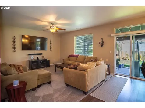 754 Callahan Drive Roseburg OR 97471