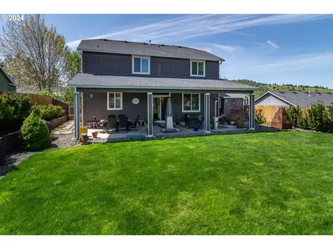 754 Callahan Drive Roseburg OR 97471