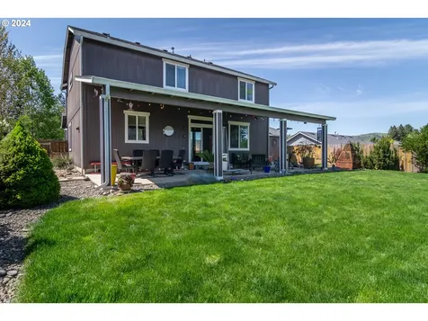 754 Callahan Drive Roseburg OR 97471