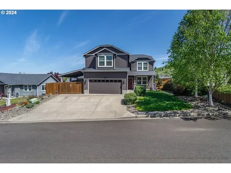 754 Callahan Drive Roseburg OR 97471