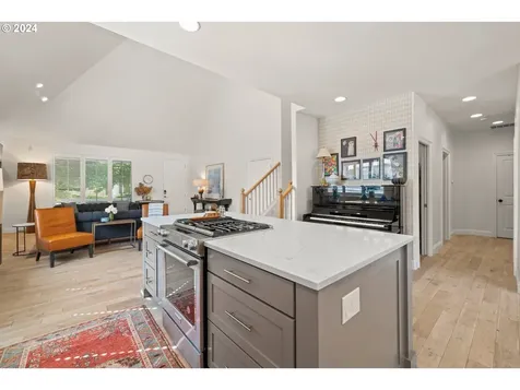 2534 NW Rhodes Lane Portland OR 97229