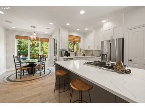2534 NW Rhodes Lane Portland OR 97229