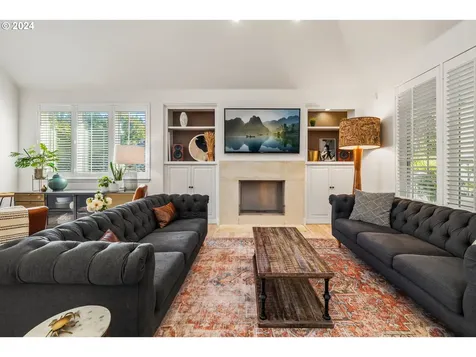 2534 NW Rhodes Lane Portland OR 97229