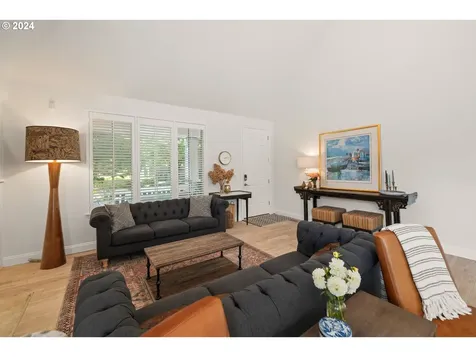 2534 NW Rhodes Lane Portland OR 97229