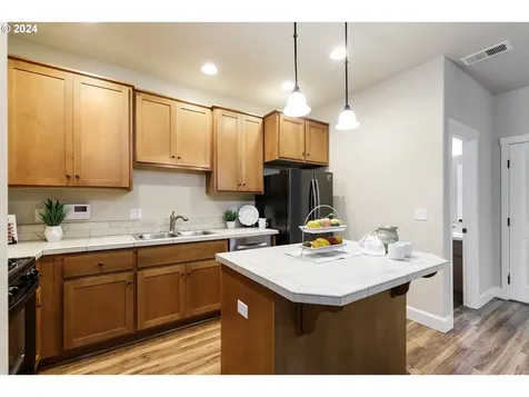 14213 Russ Wilcox Way Oregon City OR 97045